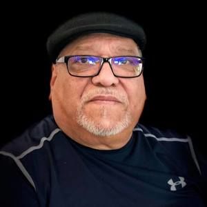 Meet your Posher, Luis